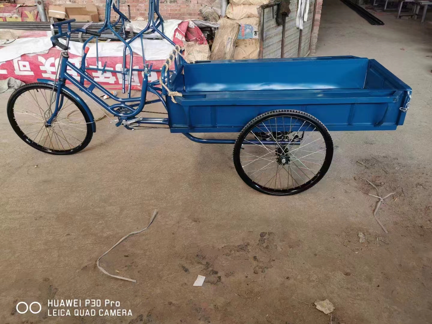 三轮车